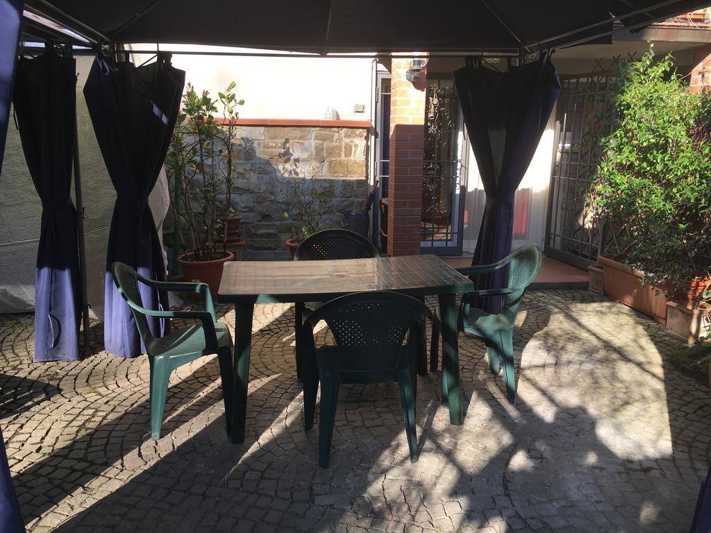 Old Town In The Green: Federico's Apartment. Florencia